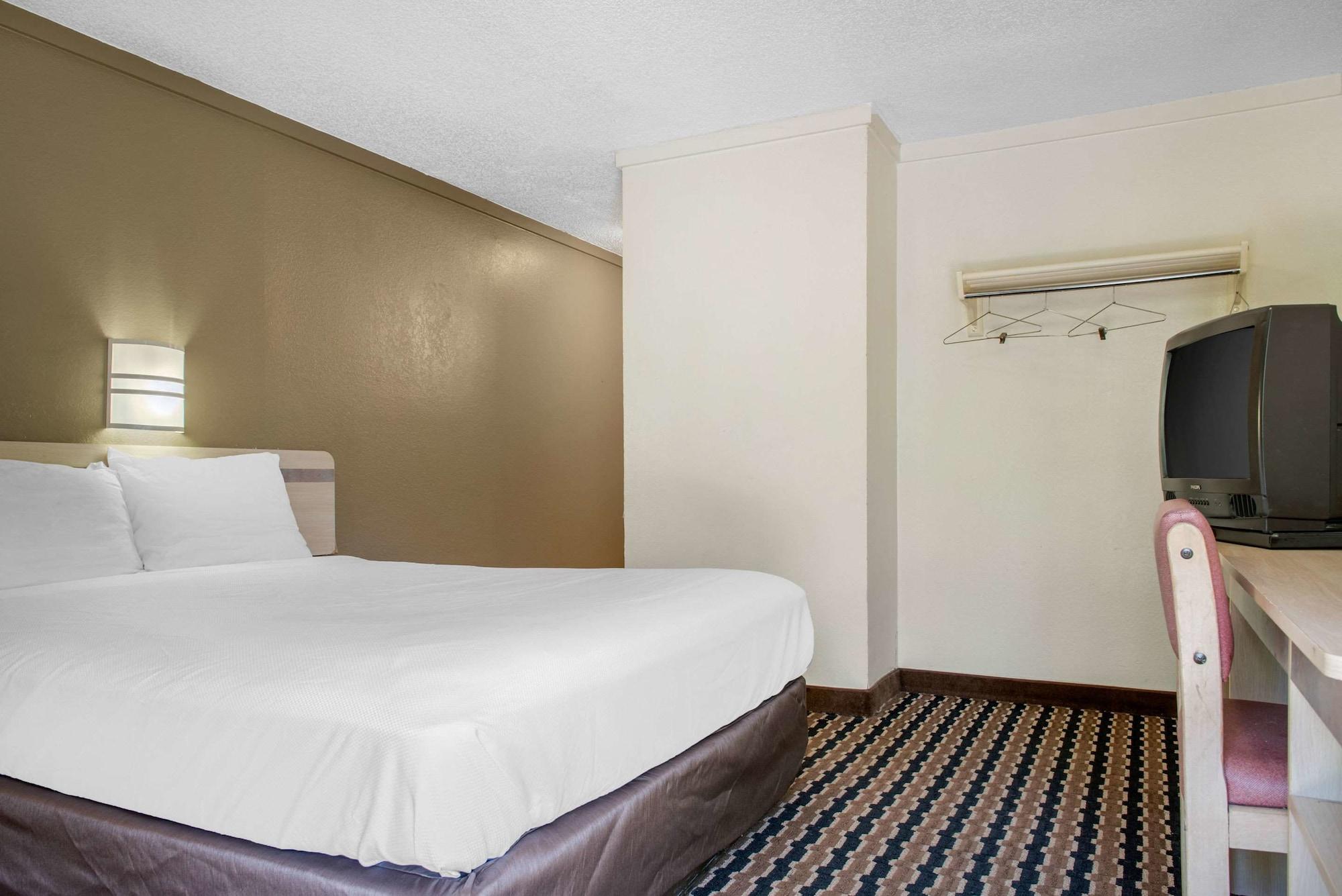 Rodeway Hotel Sharonville